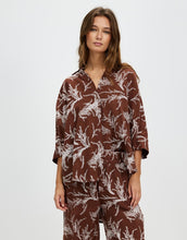 Load image into Gallery viewer, Georgie Shirt - Cocoa Leaf
