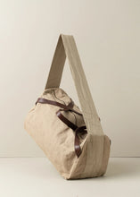 Load image into Gallery viewer, Journey Duffle Canvas Bag | Clay
