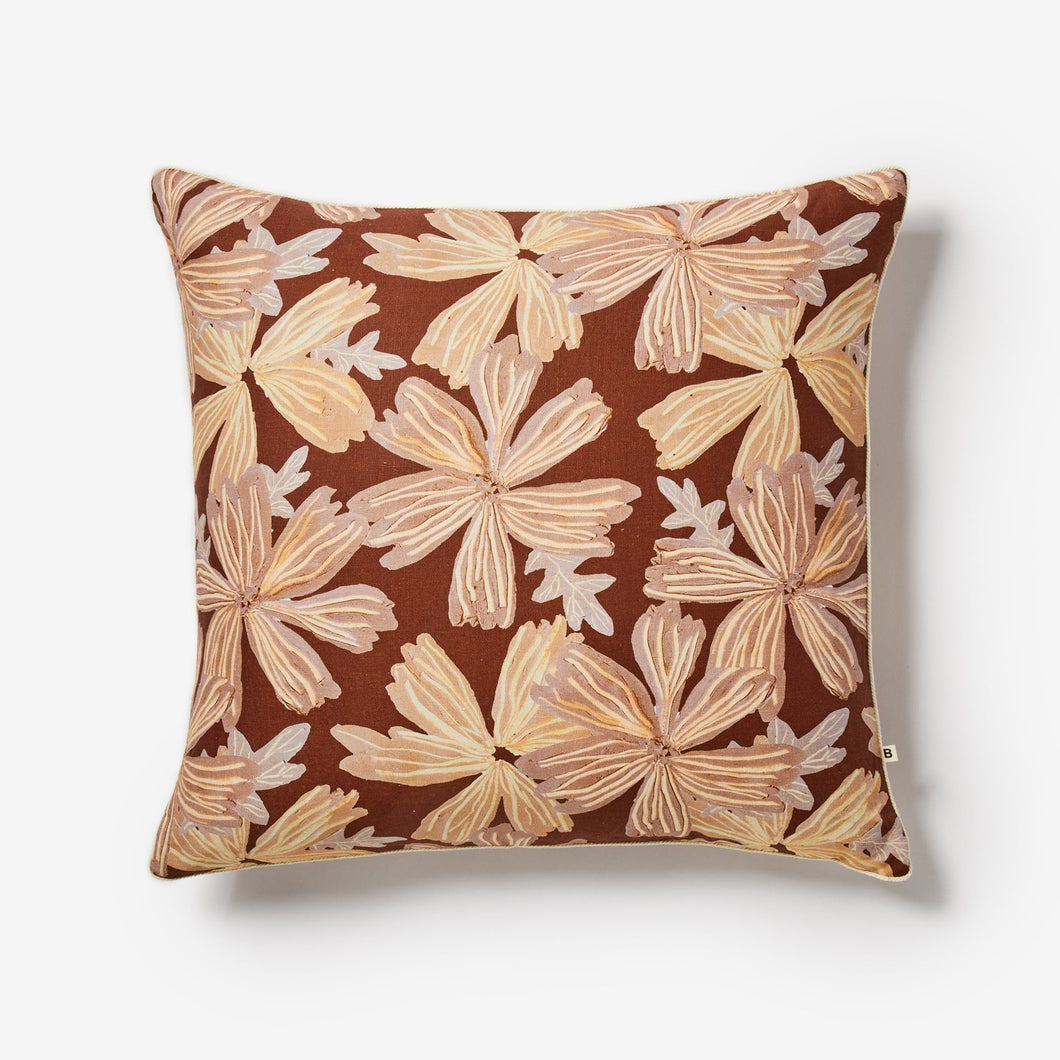 Mave Cushion - Hazelnut