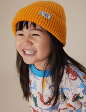 Load image into Gallery viewer, Wool Beanie - Golden
