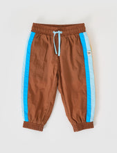 Load image into Gallery viewer, Retro Lightweight Sporty Pants - Brown
