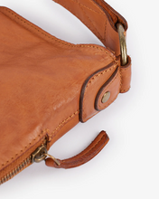 Load image into Gallery viewer, Sahaja Slouchy Bag - Tan
