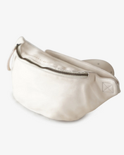 Load image into Gallery viewer, Cali Leather Slingbag - Ivory
