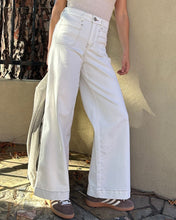 Load image into Gallery viewer, Wide Leg Patch Pocket Jean - Fresh Ecru
